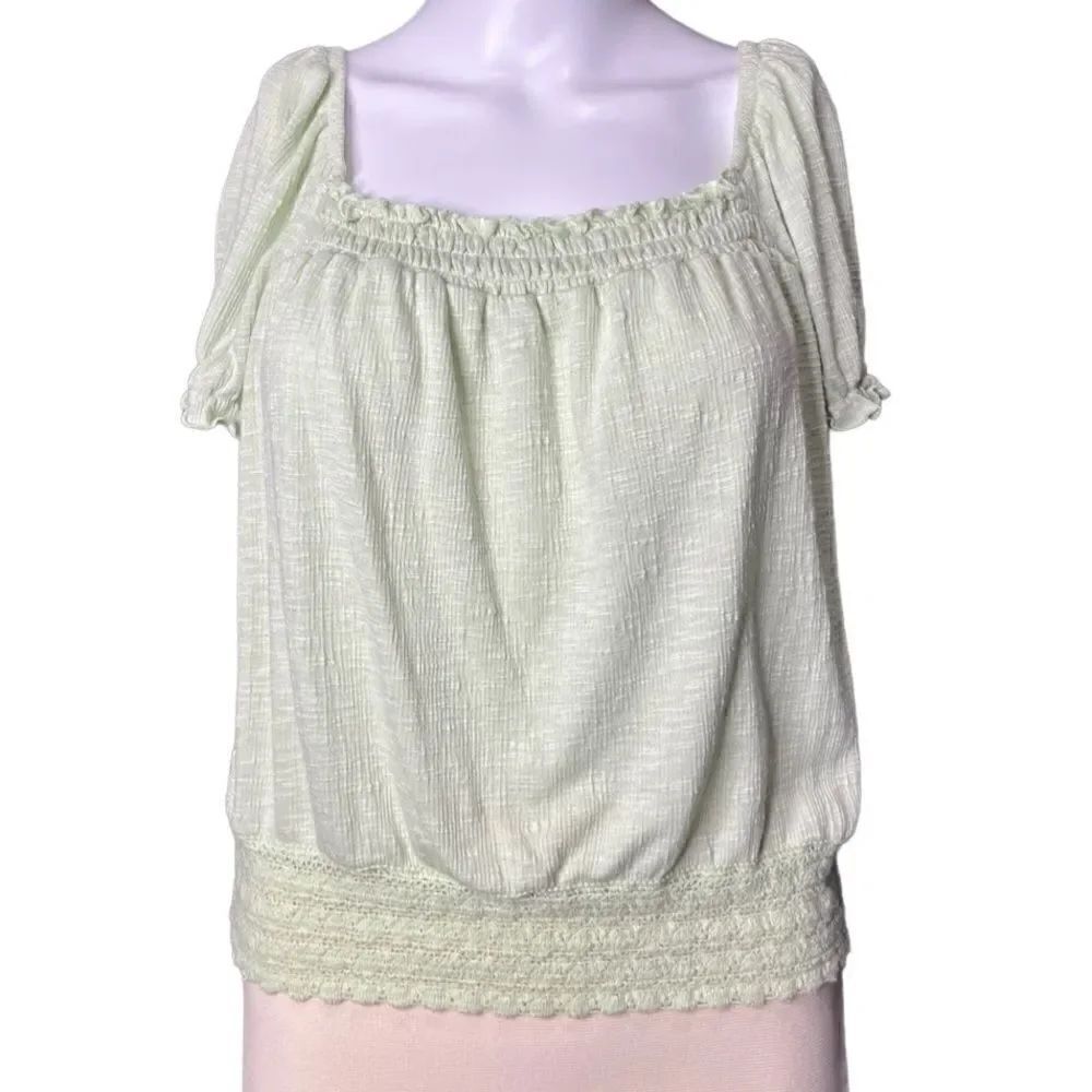 The General Good Ruffle Puffy Short Sleeve Top Size Small